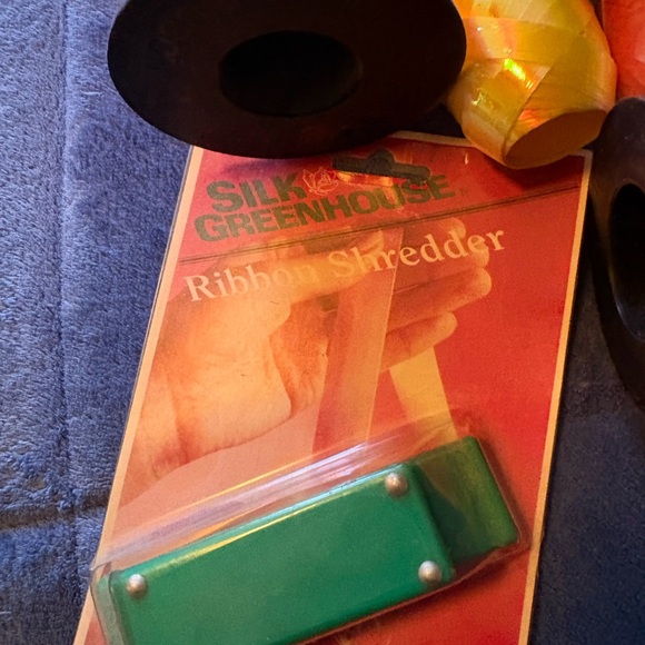 Assorted Ribbon Collection in Various Colors - Picture 4 of 4